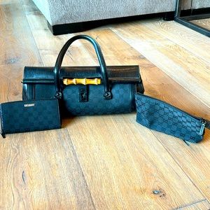 AUTHENTIC Gucci purse, wallet, and makeup bag combo